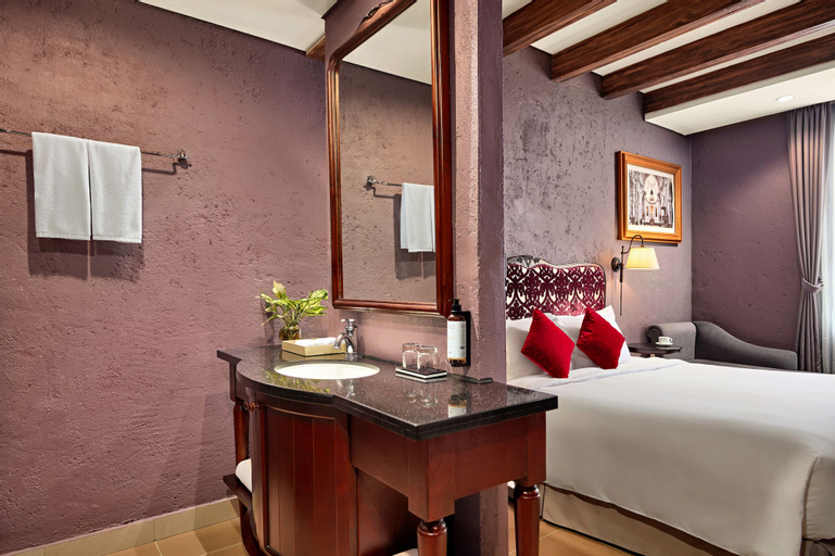Bedroom 12
