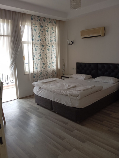 Bedroom 3, Deniz Otel, Finike