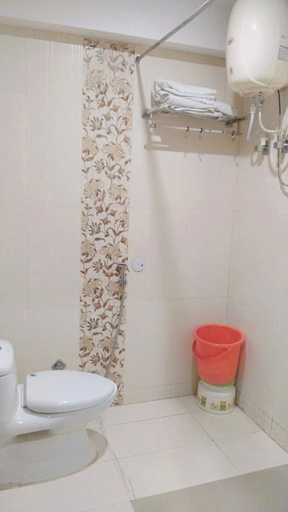 Bathroom 5, Hotel Ganges View, Hardwar