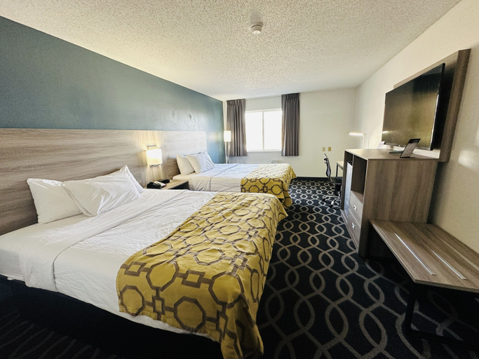 Bedroom 3, Baymont by Wyndham Piqua, Troy