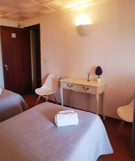 Bedroom 3, Alcamim Guesthouse, Elvas