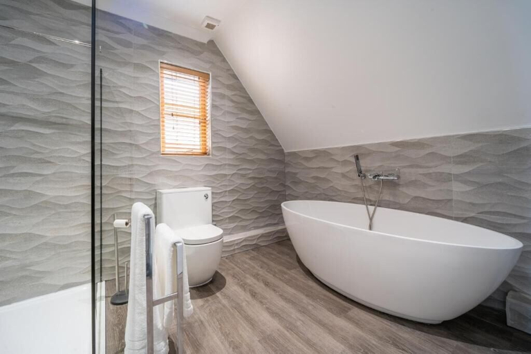 Bathroom 3, The Hoose at The Vu, West Lothian