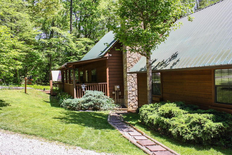 Exterior & Views 2, A Cowpoke's Dream, Sevier