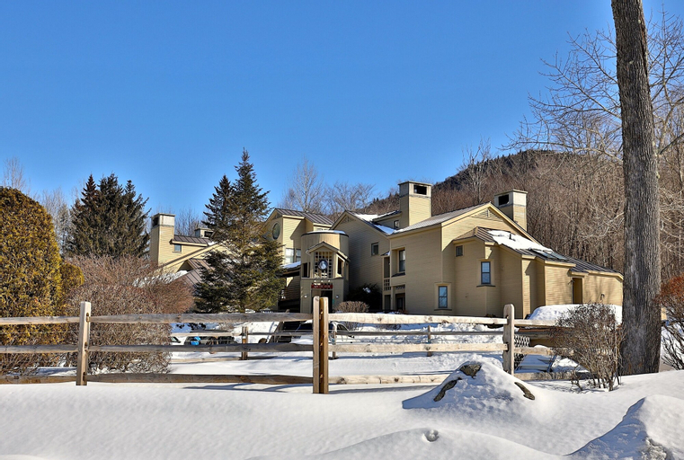 Exterior & Views 2, Skiers! Fox Hollow 2br/2ba Condo. Across From Pico, Minutes To Killington 2 Bedroom Condo, Rutland