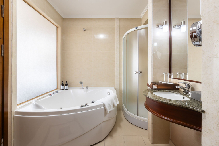 Bathroom 5, Regardal Hotel, Almaty