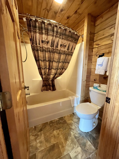 Bathroom 5, Badlands Frontier Cabins, Pennington