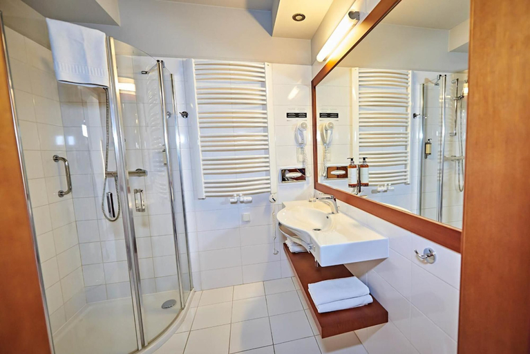 Bathroom 4, Hotel Wieniawski, Lublin City