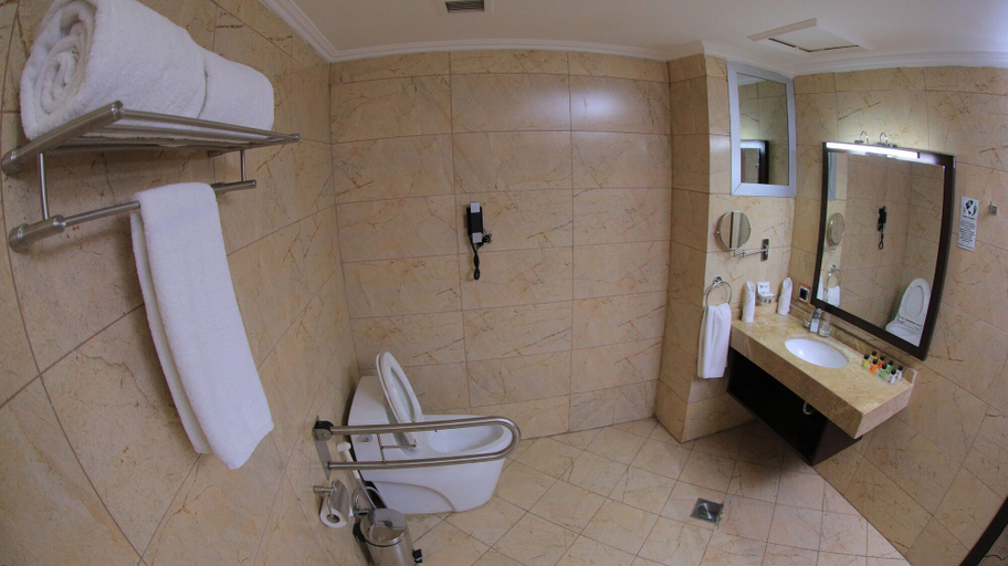 Bathroom 4, Cassiopeia Hotel, Addis Abeba