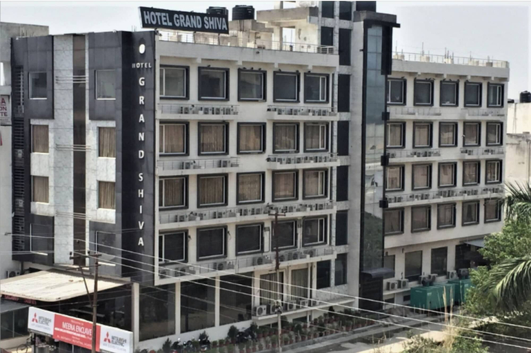 Exterior & Views, Oaktel Hotel Haridwar, Hardwar