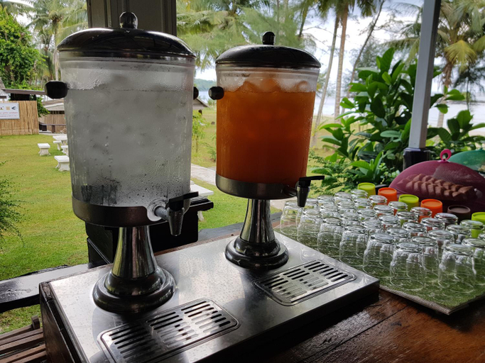 Food & Drinks 5, S Beach Resort, Koh Kood