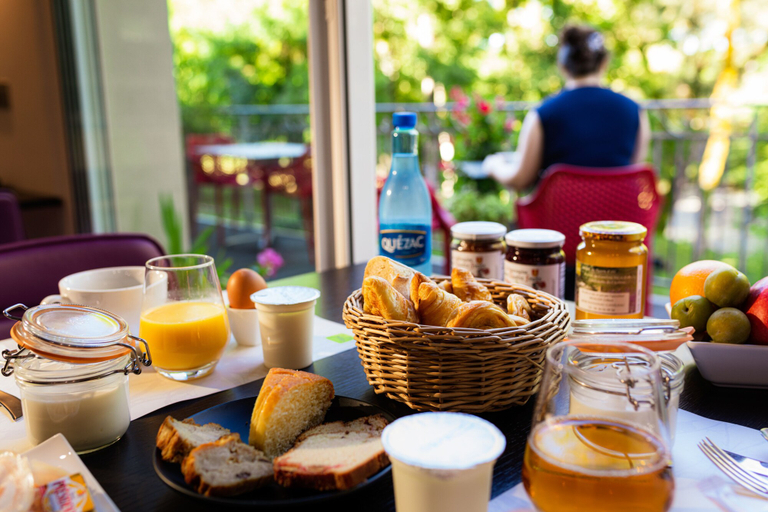 Food & Drinks