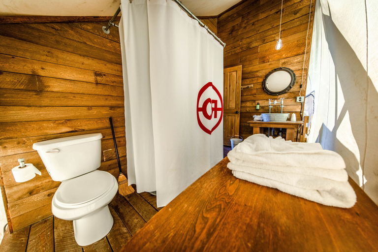 Bathroom 4, Conestoga Ranch, Rich