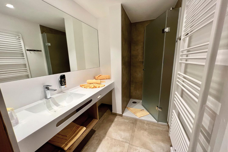 Bathroom 4, Hotel Pachernighof, Villach Land