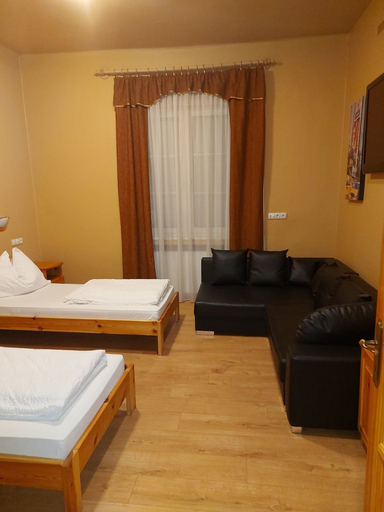 Bedroom 3, Karin Hotel, Budapesti