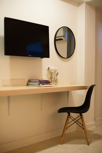 Bedroom 3, Grand Watergate Hotel, Ratchathewi