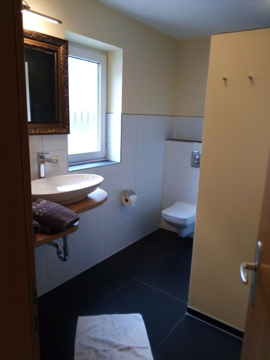 Others 4, Boardinghouse Stadtmauer, Schwandorf