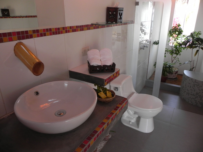 Bathroom 4, Yemaya Boutique Hotel, Contralmirante Villar