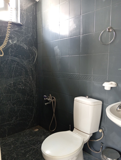 Bathroom 5, Deniz Otel, Finike