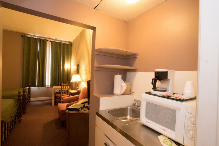 Others 5, Biltmore Suites Hotel, Baltimore