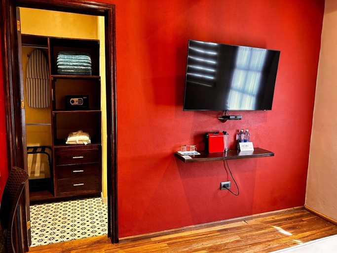 Bathroom 3, Bitos Hotel Boutique, Allende