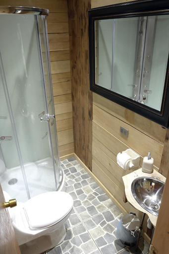 Bathroom 3, HOTEL BOUTIQUE ANTUKENU, Chiloé