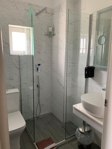 Bathroom 5, Perea Hotel, Central Macedonia
