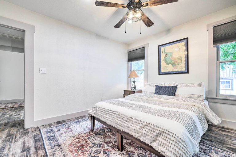 Bedroom 3, Casablanca Charming and Stylish - Walk to Main, Gillespie