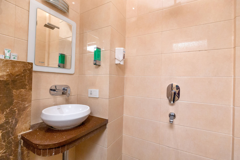 Bathroom 5, Hotel Urban Galaxy, Amritsar