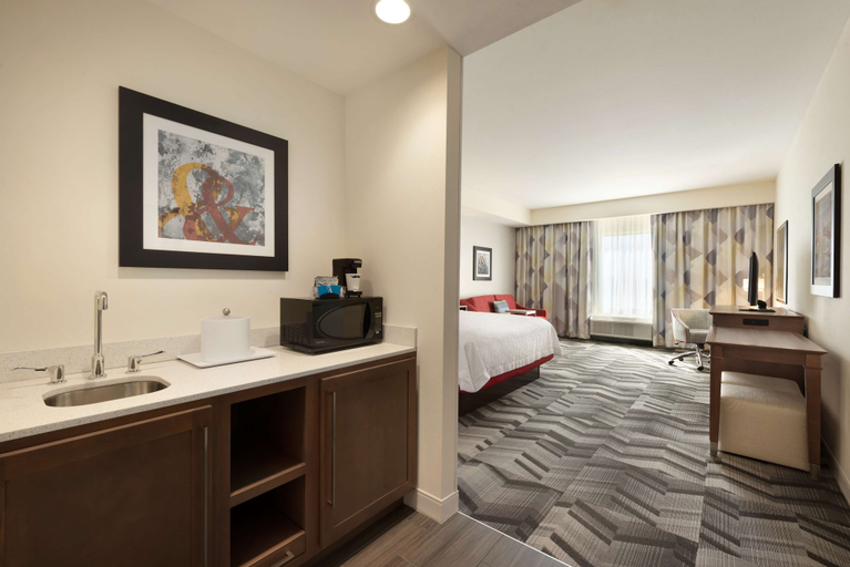 Bedroom 2, Hampton Inn Spring Hill, TN, Maury