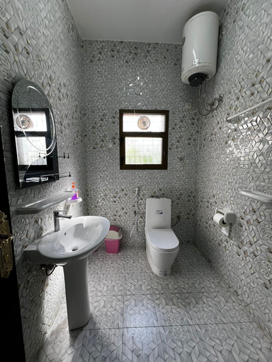 Bathroom, Viva Hostel Group Muscat, Bausher