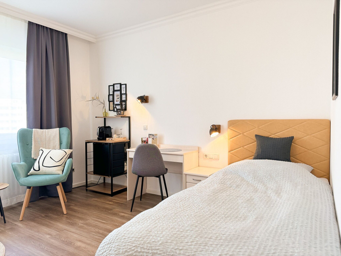 Bedroom 2, AhrPart Hotel Central, Ahrweiler