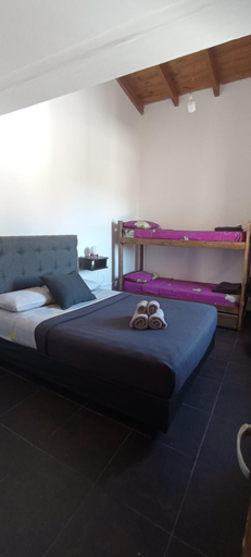 Bedroom 3, Hostel Guemes, Capital