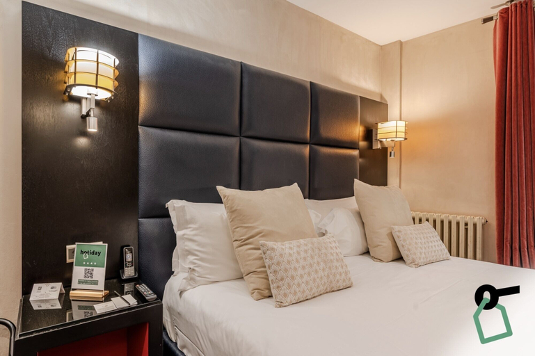 Bedroom 2, Hotiday Room Collection - Paris Arc de Triomphe, Paris