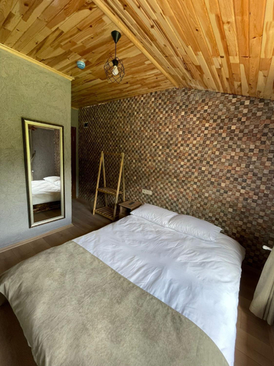 Bedroom 3, Bizim O'ra Kume Evleri & Bungalov, Maçka