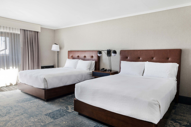 Bedroom 4, Four Points by Sheraton Ventura Harbor Resort, Ventura