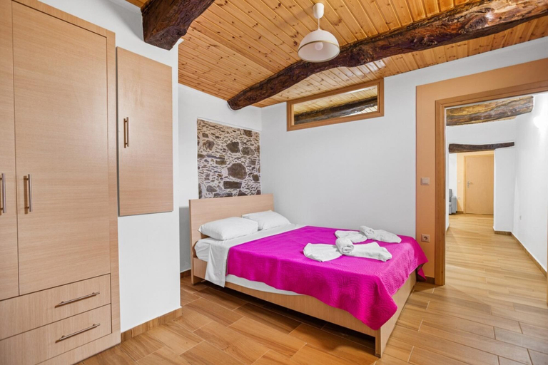Bedroom 3, Maria's House with View in Kambos, Crete