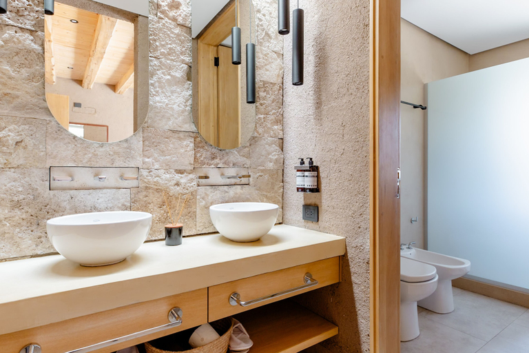 Bathroom 3, Rancho Adobe, Tupungato