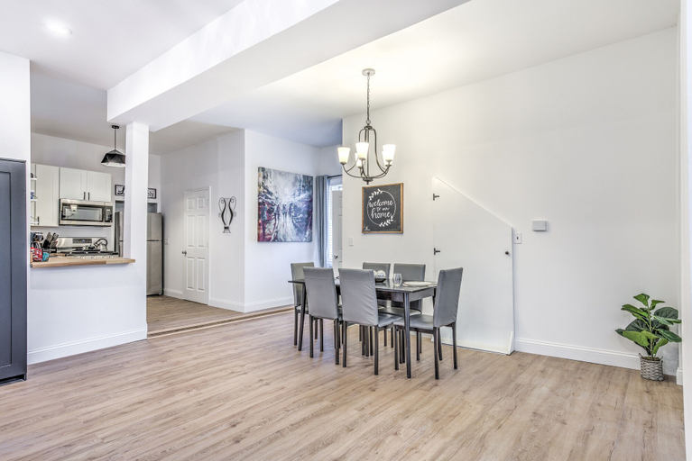 Others 4, Hidden Gem | JZ Vacation Rentals, Saint Louis