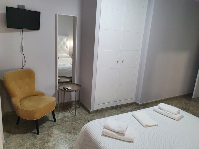 Bedroom 4, Hostal La Ermita, Málaga