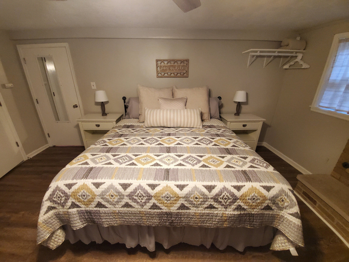 Bedroom 2, Andrea Abode, Fayette