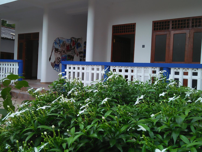 Others 3, Charith Guest, Tangalle