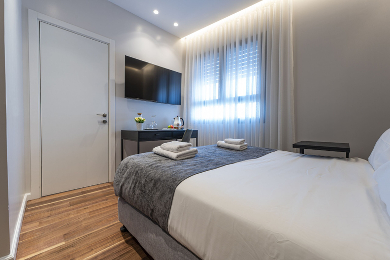 Bedroom 5, Hematian Hotel by Effy