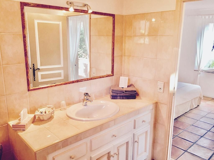 Bathroom, Le Mas d'Olivier, Var
