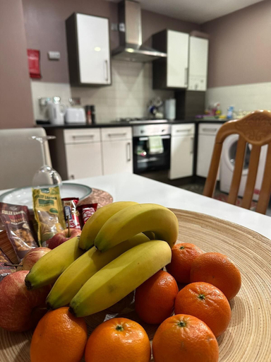 Food & Drinks 5, Beautiful 1-bed Apartment in Cardiff, Cardiff