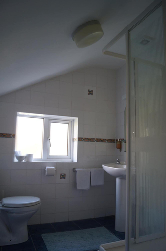 Bathroom 3, Ardrinane House
