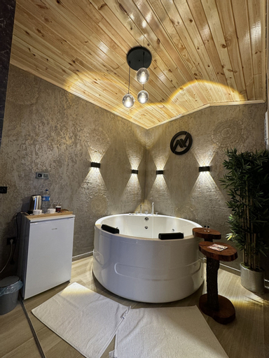 Bathroom 19