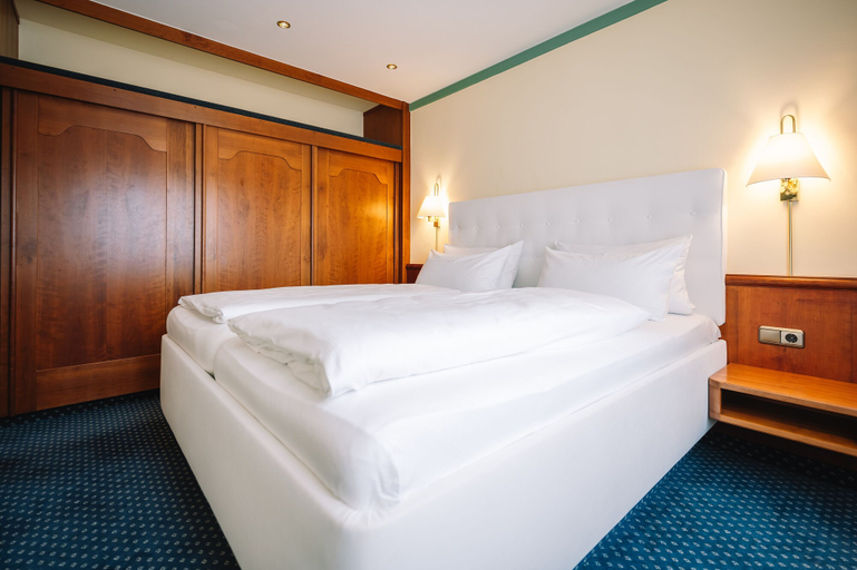 Bedroom 3, Hotel Royal - Timmendorfer Strand, Ostholstein