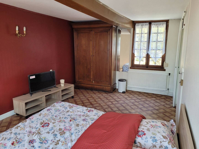 Bedroom 4, Chambres d'Hôtes Chez Claire, Calvados