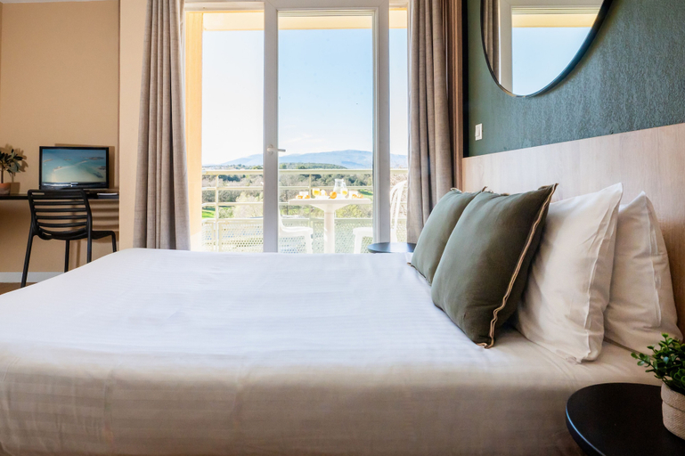 Bedroom 3, Nemea Appart Hotel Green Side Biot Sophia Antipolis, Alpes-Maritimes