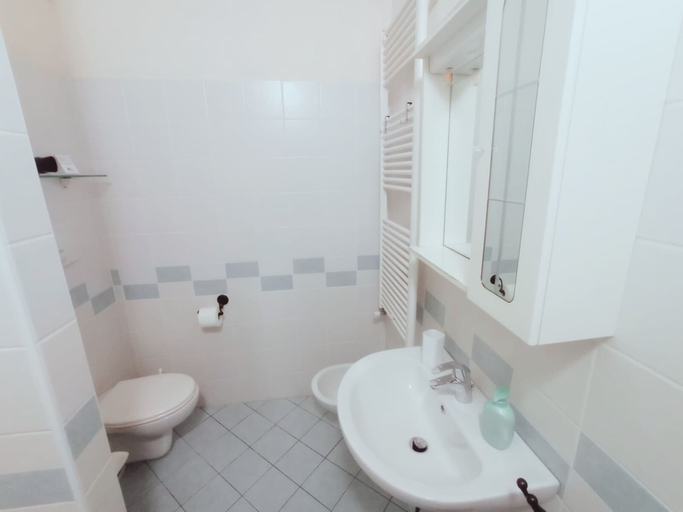 Bathroom 5, Don Federico Country Inn, Pescara